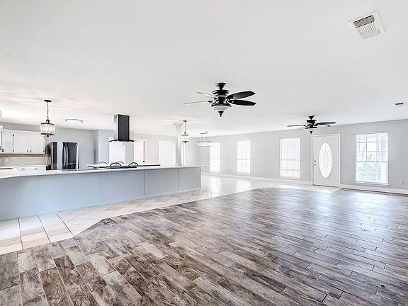 5th image of 561 County Road 3558