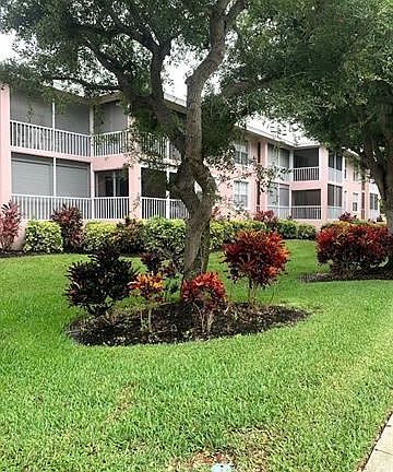 3rd image of 960 Huron Ct #204