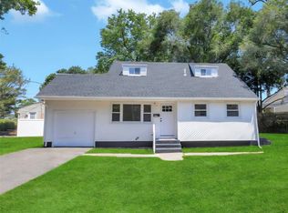 219 Front Ave, Brentwood, NY 11717