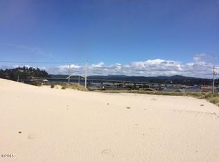 230 NW Oceania Dr, Waldport, OR 97394