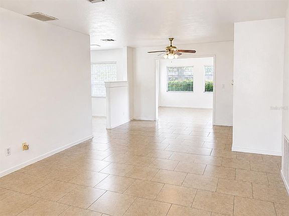 3rd image of 10964 84th Ave