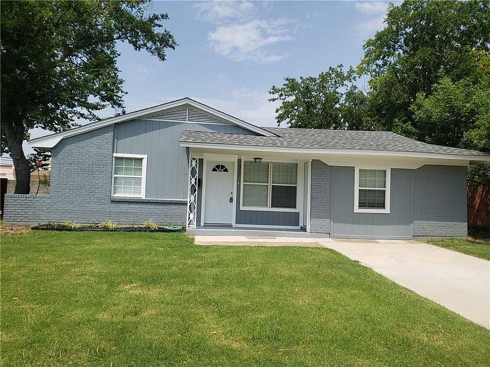1st image of 513 Royal Crest Dr
