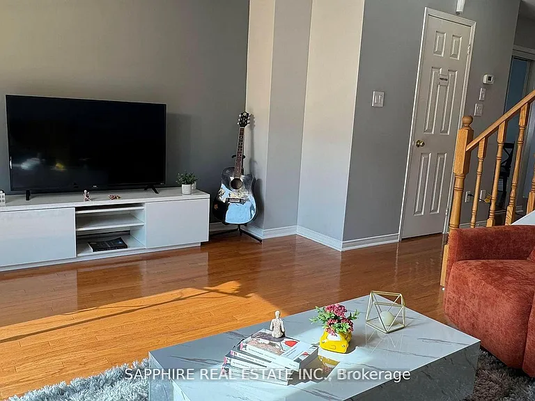3255 Redpath Cir — Photo 17