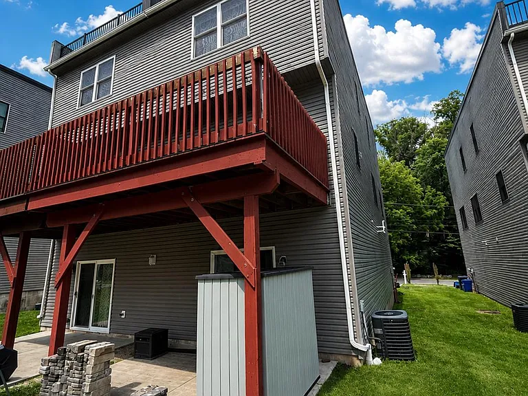 286 Parker Ave #D — Photo 12