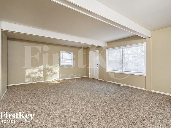 4th image of 26646 W Elmwood Ave