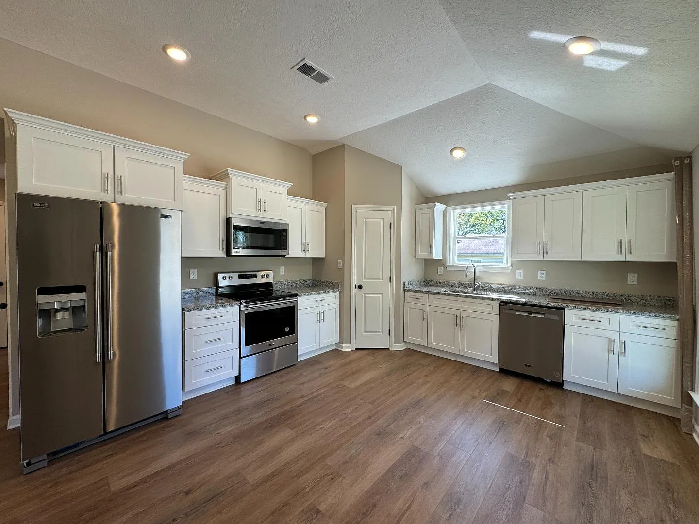 2508 Vine St - 2508 Vine Street Unit B — Photo 4