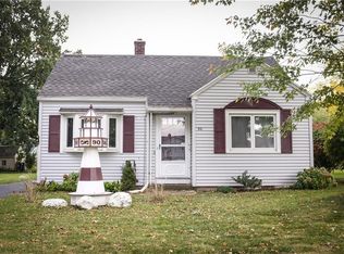 90 North Dr, Rochester, NY 14612