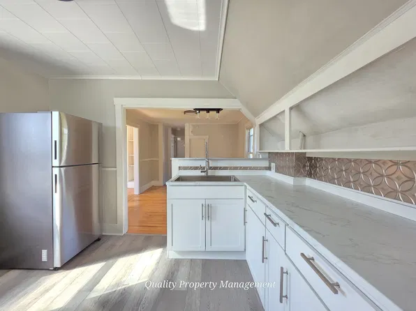 12 School St, Brewer, ME 04412