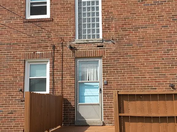 2nd image of 3857 W 137th St #Up