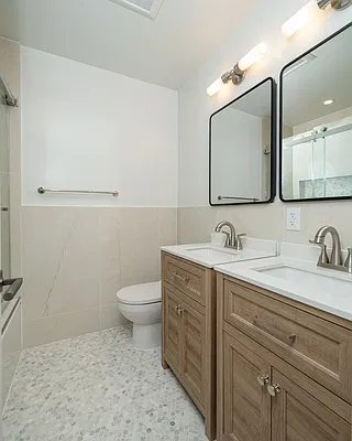 Bathroom, photo 2