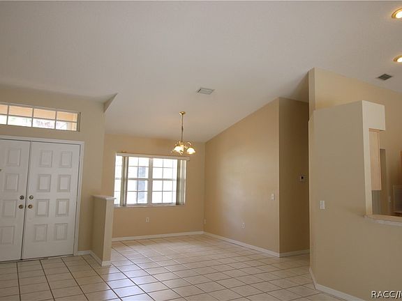 4th image of 2864 N Churchill Way