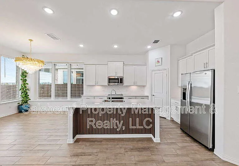 149 Cherryvale Ln — Photo 5