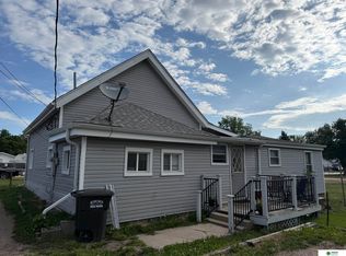 106 E 11th St, York, NE 68467