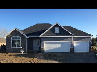 1127 Cascade Dr, Temperance, MI 48182