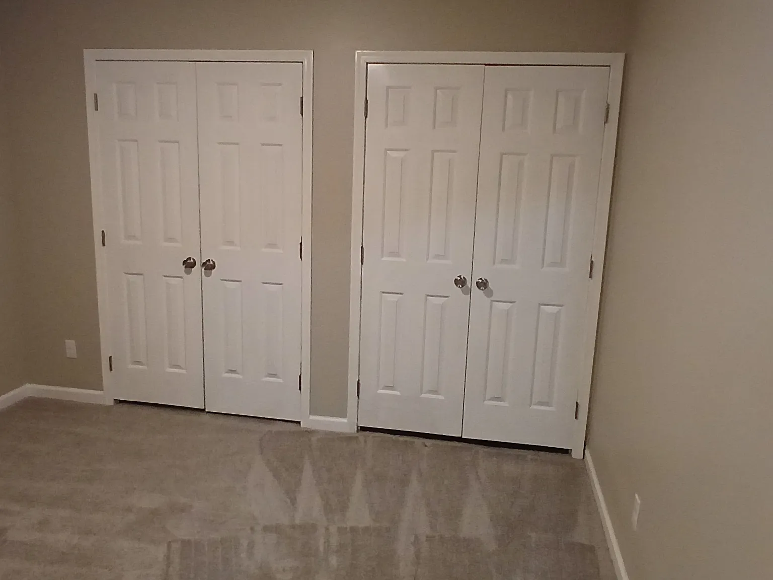122 Scotch Ct — Photo 3
