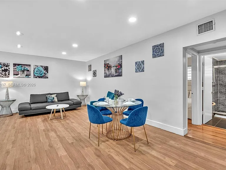 10002 E Bay Harbor Dr #2 — Photo 4