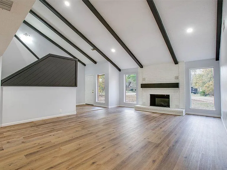 605 Jeff Davis Ct — Photo 1