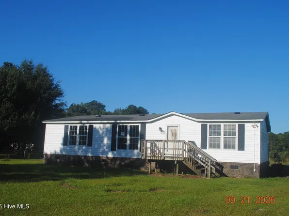 132 Cooper Road, Richlands, NC 28574