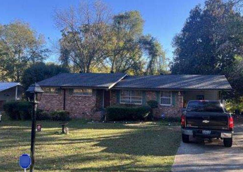 1st image of 309 16th Ct NW