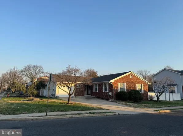 800 Bridgeboro St, Riverside, NJ 08075