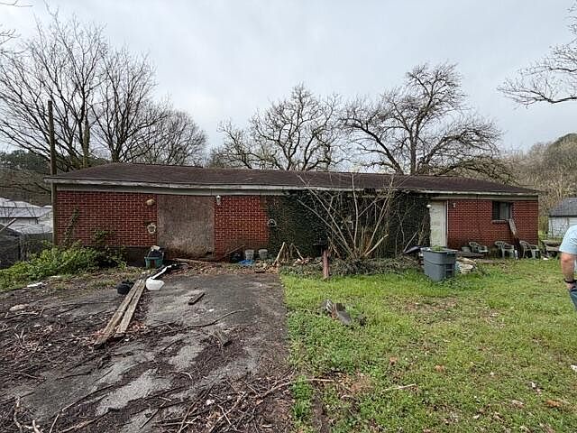 1st image of 7405 Harper Rd