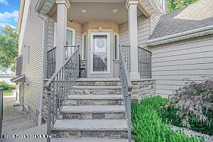 3rd image of 287 Ellis St