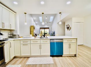 7917 La Mirada Dr, Boca Raton, FL 33433