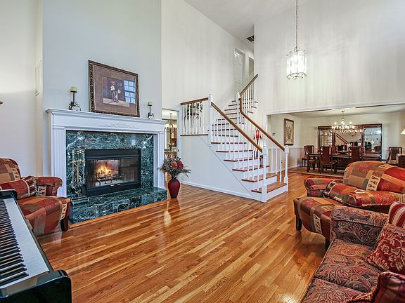 2852 farm walk rd, Yorktown heights  ( 004 OF 32 ).JPG