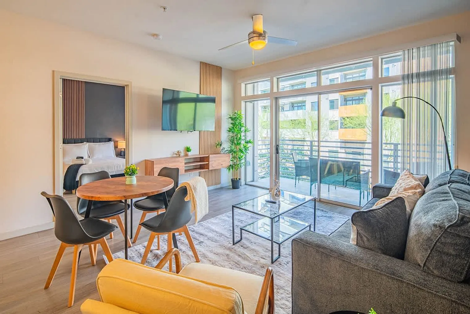 2 bed, 2.0 bath, 1097 sqft, $2,894 — Photo 1