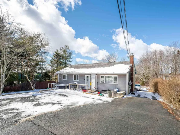 3/3A Pauline Cres, Halifax, NS B2W 2A6