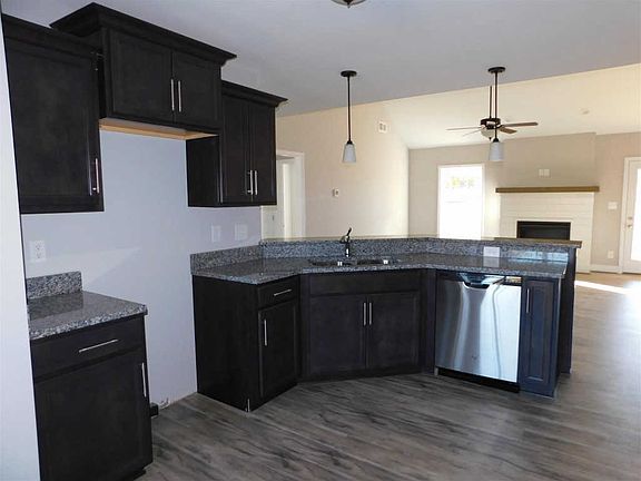 4th image of 1171 Elizabeth Ln