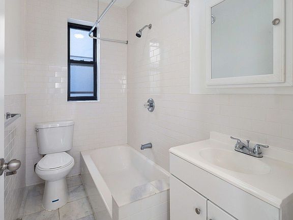 5th image of 735 W 172nd St APT A5