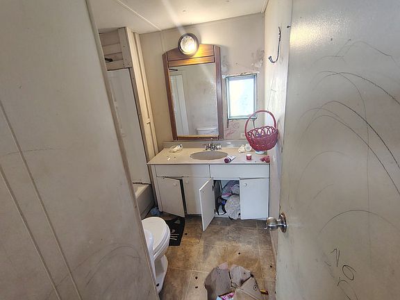 5th image of 920 Boardwalk Ln #897