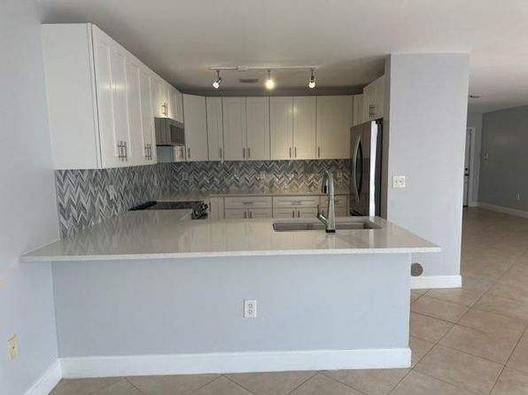 4151 Eastridge Cir