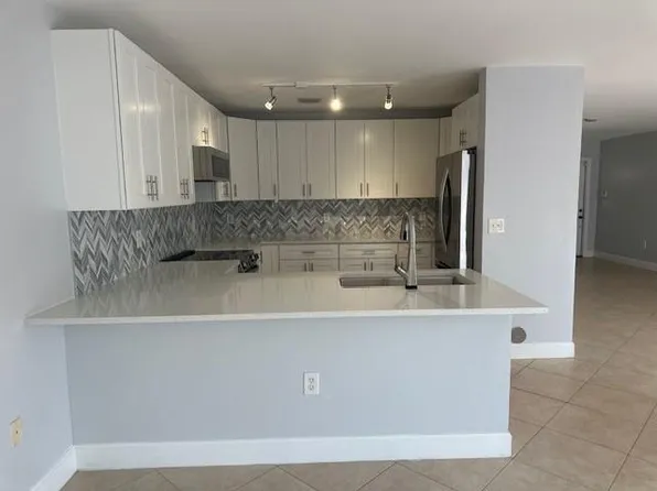 4151 Eastridge Cir, Pompano Beach, FL 33064