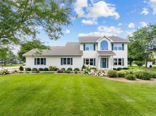 W6838 Windward Dr, Greenville, WI 54942