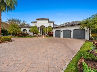 12401 N Stonebrook Cir, Davie, FL 33330