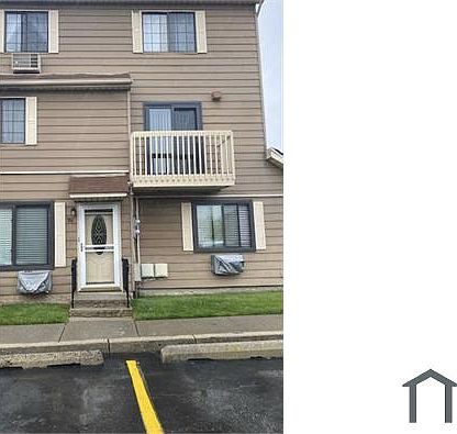 5th image of 19 Gardenia Ln #19