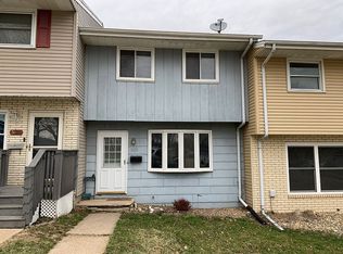 3693 Hillcrest Rd, Dubuque, IA 52002