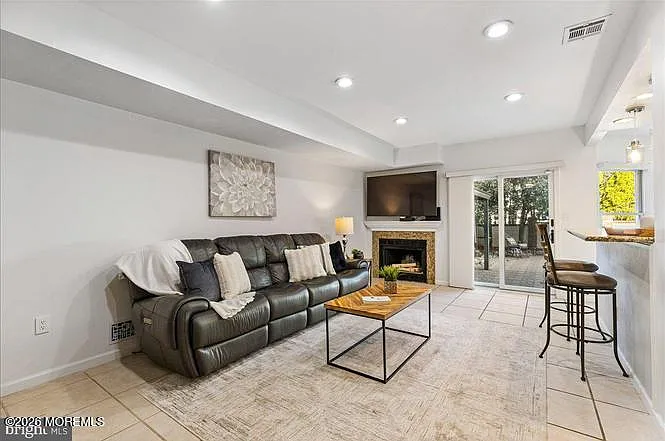 1 Fieldwood Ct — Photo 11