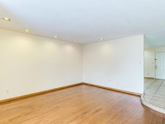 3rd image of 6411 E Jean Dr