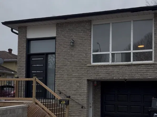28 Carlton Rd, Barrie, ON L4M 5J6