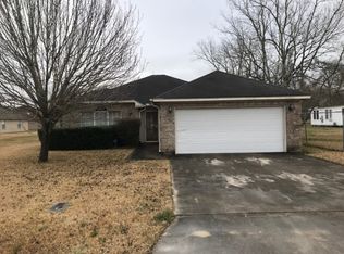 3945 Garden St, Beaumont, TX 77705