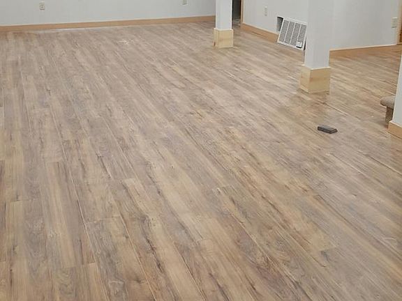 5th image of 814 12th Ave N
