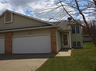 304 E Parkview St, Cottage Grove, WI 53527