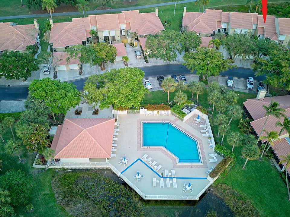 1st image of 257 Old Meadow Way