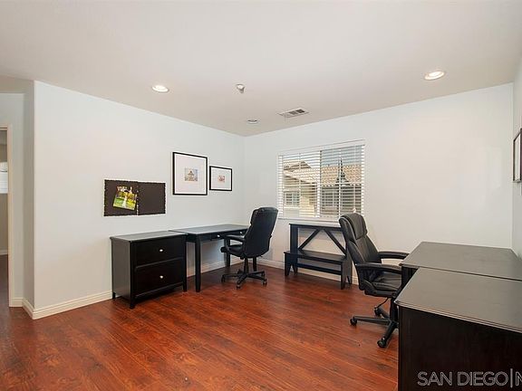 4th image of 10458 Whitcomb Way