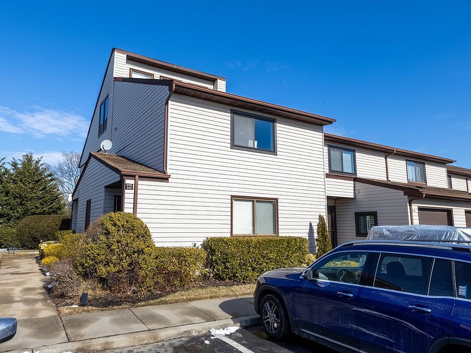 1st image of 100 Daly Blvd #2112