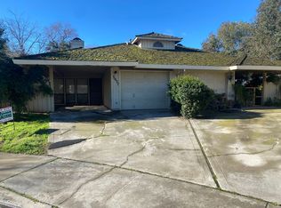 3037 W Queens Cir, Merced, CA 95340