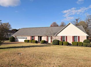 35 Clearfield Dr, Jackson, TN 38305